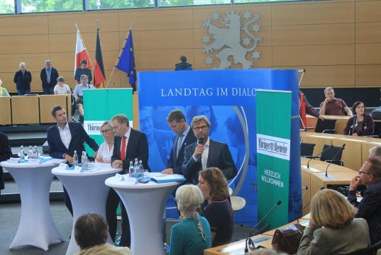 Dirk Adams spricht bei Runde der Fraktionsvorsitzenden