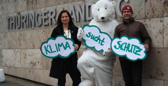 Eisbär mit Anja Siegesmund und Dirk Adams
