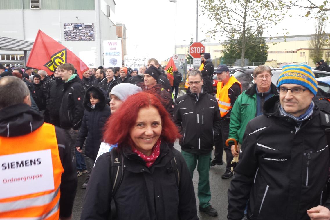 Astrid Rothe-Beinlich bei Protest der Siemens-Belegschaft