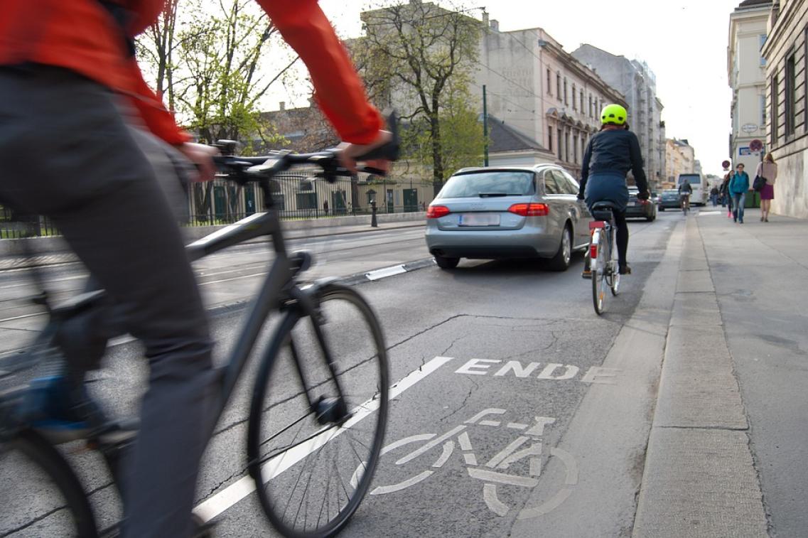 Fahrrad auf Straße