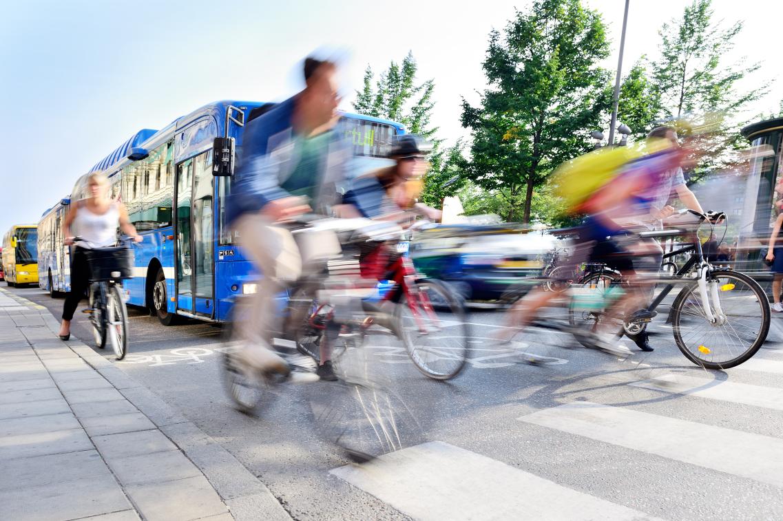 Rad und Busverkehr