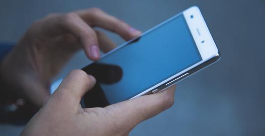 Telefon