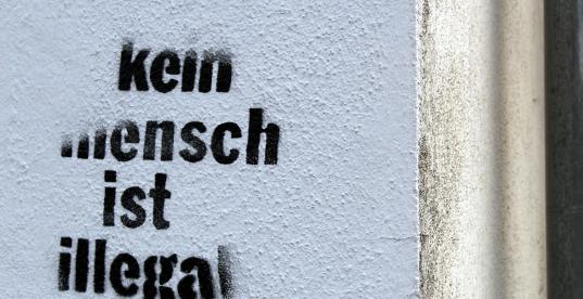 zentrale Ausländerbehörde schaffen